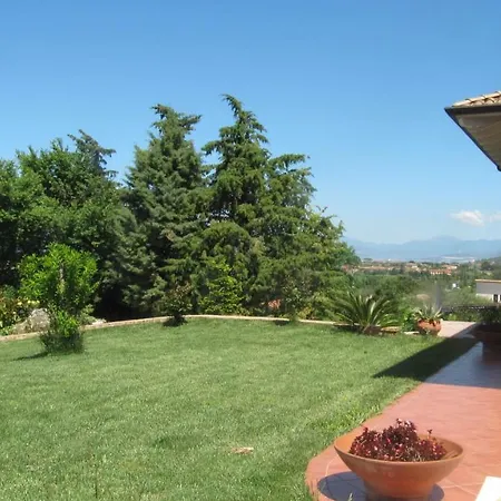 Macchia D'olmo Bed and Breakfast