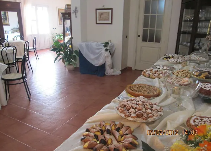 לינה וארוחת בוקר Macchia D'olmo קאפאצ'יו-פאסטום