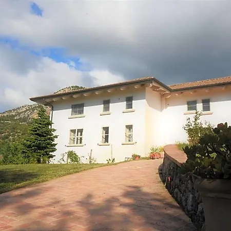 Macchia D'olmo Bed and breakfast